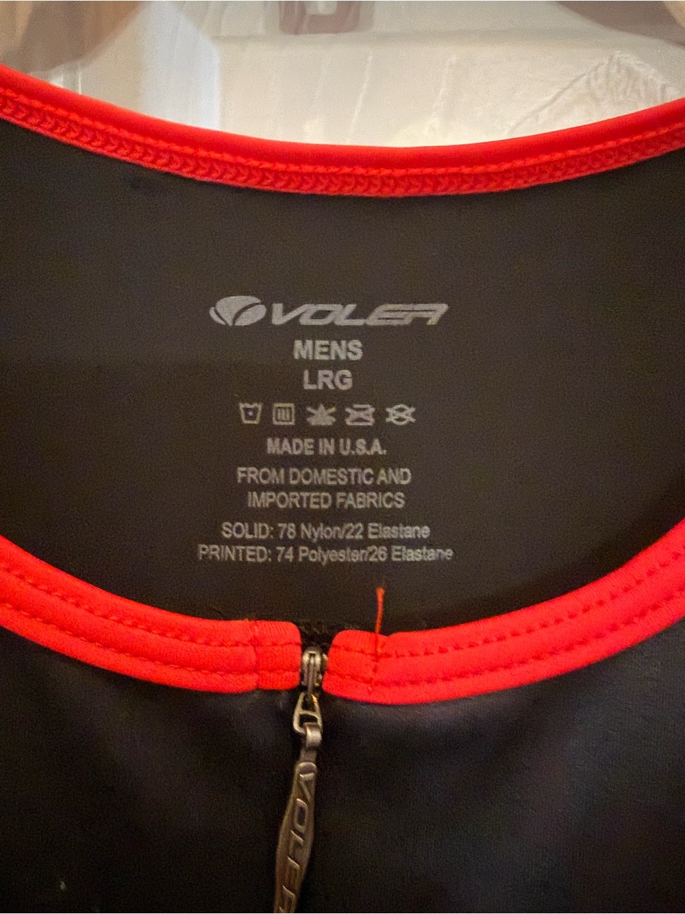 Life Time Tri Team Men’s Black & Red Rash Guard Triathlon Set - Picture 3 of 3